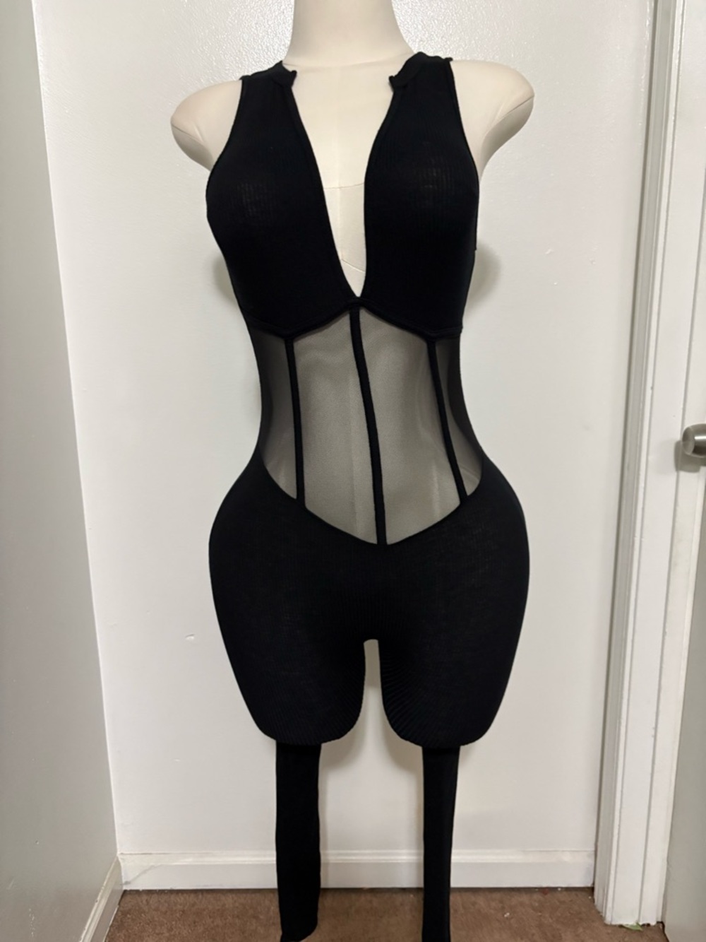 Women’s Black Mesh Panel Jumpsuit NWOT Medium